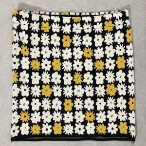 Madeline & Monroe Floral Knit Mini‎ Skirt Black White Yellow Flower Size 3X